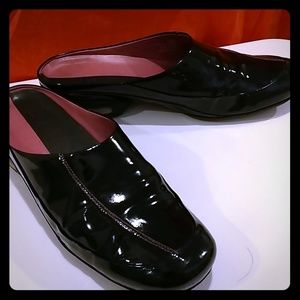 Black patent leather slip-on shoes, Cole Han/Nike